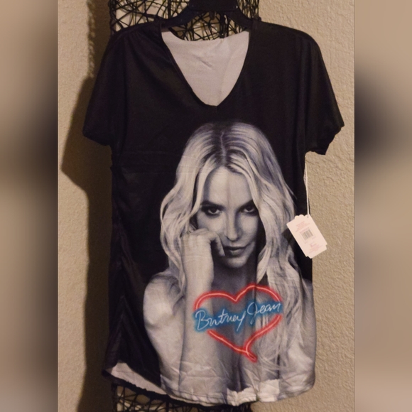 NEW-BRITNEY SPEARS NIGHTSHIRT...NWT - Picture 3 of 9